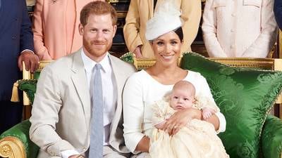 ¡Ya gatea! El bebé Archie, hijo de Meghan Markle y el príncipe Harry, se roba el corazón de sus seguidores