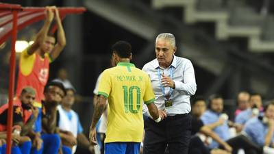 Neymar se vuelve a lesionar con la selección brasileña