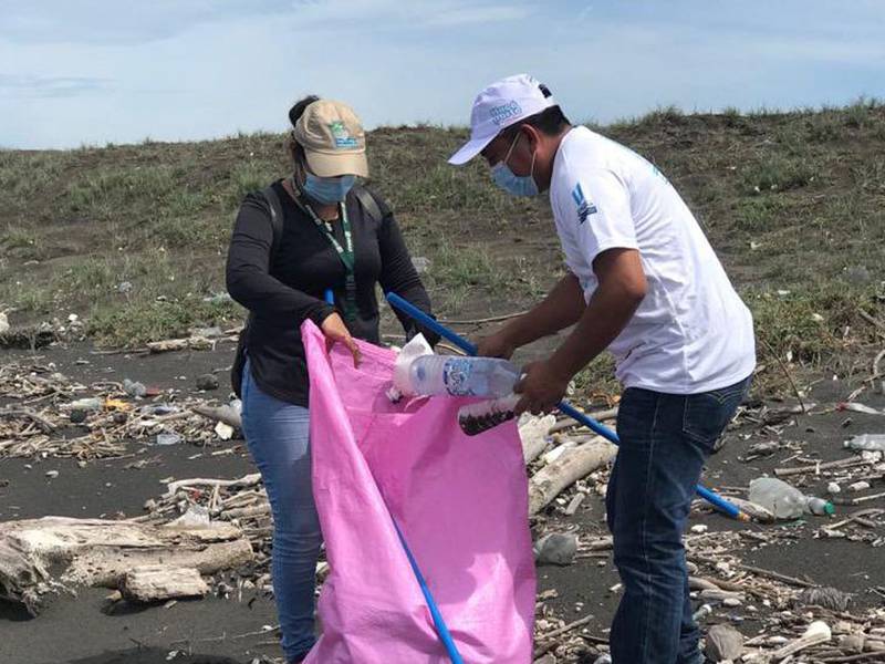Presentan denuncia por posible contaminación de área protegida en Retalhuleu