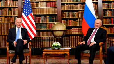 VIDEO. El apretón de manos entre Biden y Putin en su reunión en Suiza