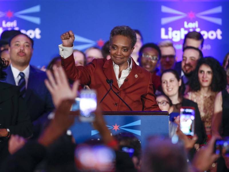 Chicago elige por primera vez una alcaldesa afroamericana y abiertamente homosexual
