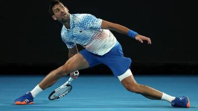 Djokovic logra sufrido triunfo en la segunda ronda del Australian Open