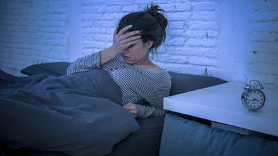 ¿Te cuesta dormir o sufres de ansiedad? Estos “trucos” te pueden ayudar