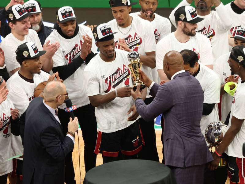 Jimmy Butler guía a los Miami Heat al título de Conferencia y a las Finales de la NBA