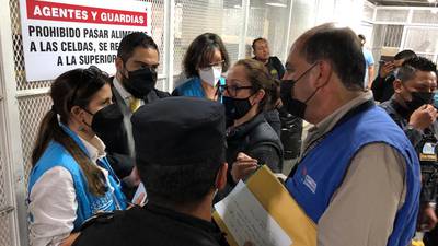 Jefa de la FECI de Quetzaltenango es trasladada a la cárcel de Mariscal Zavala