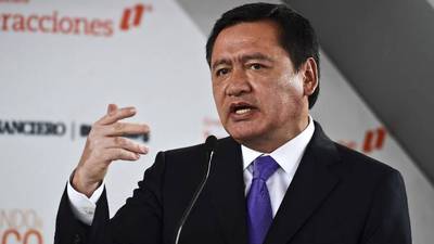Osorio Chong renuncia como secretario de Gobernación de México