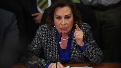 Bancada UNE se pronuncia sobre arresto domiciliario concedido a Sandra Torres