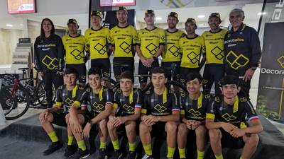 Decorabaños de Ciclismo, presenta a su equipo para la temporada 2023