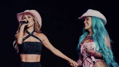 VIDEO. Karol G cantó “Sálvame” con Anahí en su gira por México
