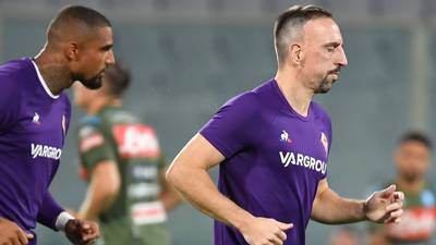 VIDEO. Franck Ribery es víctima de un robo mientras jugaba con la Fiorentina